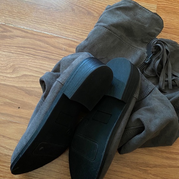 Boots - Picture 5 of 5